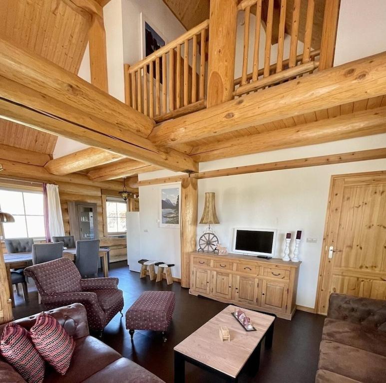 Unieke Houten Villa Met Sauna In Twente - 5P Den Ham Bagian luar foto